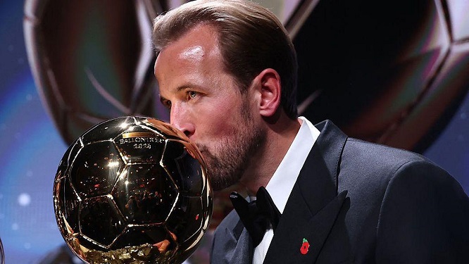 Der Ballon d’Or ist zurück in den Händen eines Spielers des FC Bayern München